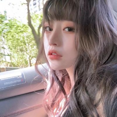 上海陆家嘴水环现老人野泳，到底安全吗？网友热议